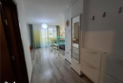 Apartament cu 3 camere decomandat în Tractorul - 13