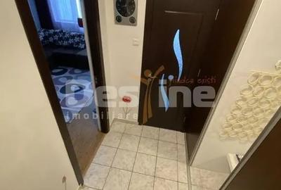 Apartament cu 2 camere semidecomandat în Gorjului
