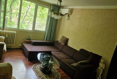 Apartament cu 3 camere semidecomandat în Valea Ialomiței - 8