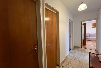 Apartament cu 3 camere semidecomandat în Drumul Taberei - 13