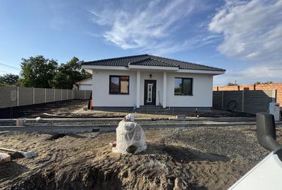 Casă individuală cu 3 camere cu Canalizare în Becicherecu Mic - 3