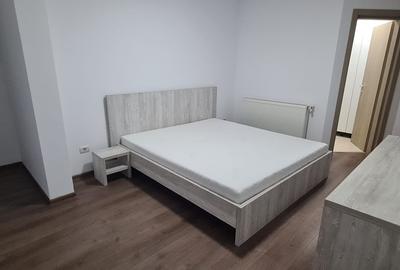 Apartament cu 2 camere decomandat în Olteniței