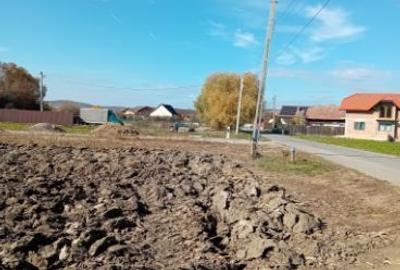 Teren intravilan de 1853 mp, în Lunca Calnicului - 4