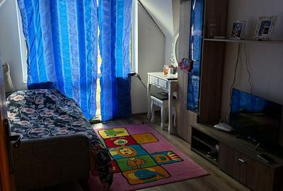 Casă cu 5 camere cu Canalizare în Central - 7