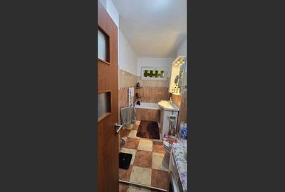Apartament cu 4 camere decomandat, mobilat în Central - 9