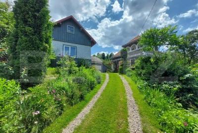 Casă cu 5 camere cu Teren 10000 Mp în Central - 3