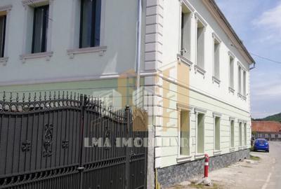 Casa,vila complet renovata central Sanpetru Brasov - 2