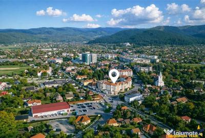 Apartament cu 18 camere decomandat în Central - 9