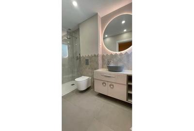 Casă individuală cu 4 camere cu Canalizare în Central - 9