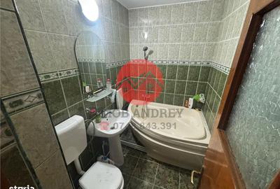 Apartament cu 3 camere decomandat în Central - 9