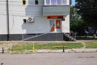 Spațiu comercial, de 51 mp, în Central - 3