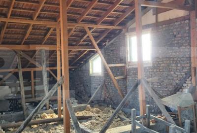 Casa de vanzare,zona buna - 8