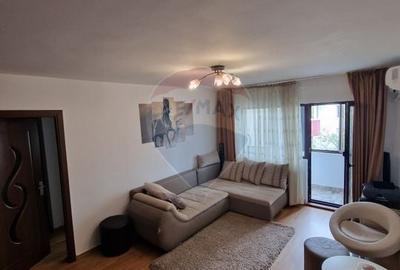 Apartament cu 3 camere semidecomandat în Brâncoveanu