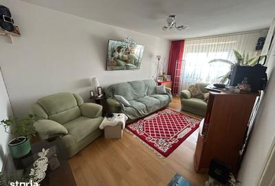 Apartament cu 3 camere decomandat în Rahova - 2