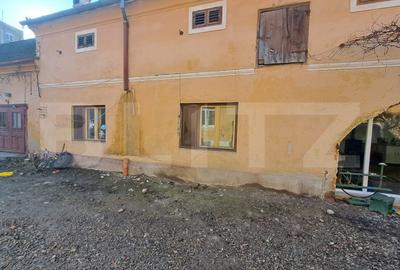 Casă individuală cu 5 camere cu Canalizare în Codlea - 3