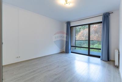 Apartament cu 4 camere de inchiriat Tampa Gardens Racadau etaj 10/12 - 2