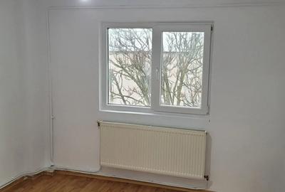 Apartament cu 3 camere decomandat în Republicii - 2
