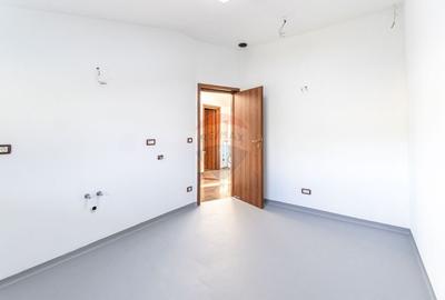 Spatiu de inchiriat in Tractorul - 125 mp, renovat - 27