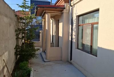Casă cu 2 camere cu Teren 300 Mp în Central - 1