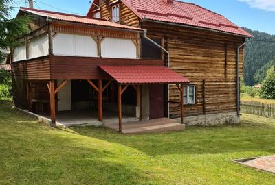 Casă cu 4 camere în Central - 8