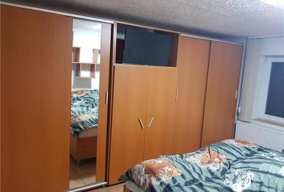 Casă cu 4 camere cu Teren 277 Mp în Girocului