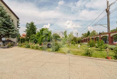 Casa cu teren de 3000 mp - ponton la lac - piscina si casa de oaspeti - 12