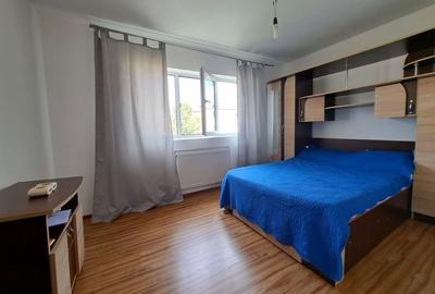 Apartament cu 2 camere semidecomandat, mobilat în Micro 11 - 9