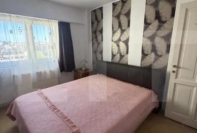 Apartament cu 4 camere semidecomandat în Intim - 1