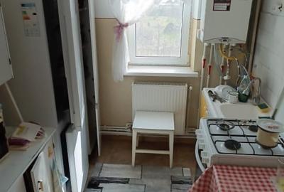 Apartament cu 3 camere semidecomandat, mobilat în Nord-Est - 12