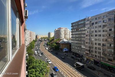 Apartament cu 3 camere semidecomandat în Bucur Obor - 1