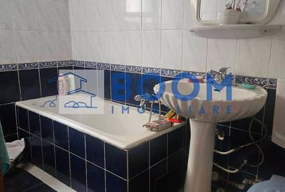 Apartament cu 3 camere în Traian