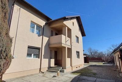 Casă cu 5 camere cu Teren 1209 Mp în Central