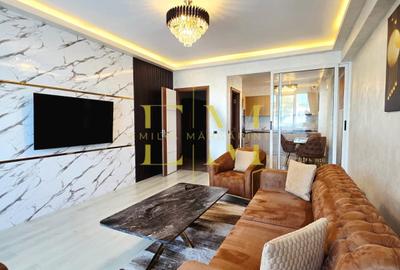 Apartament cu 3 camere decomandat în Tractorul