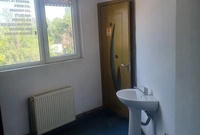 Apartament cu 5 camere decomandat în Titan - 6