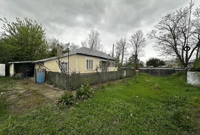Casă cu 3 camere cu Teren 1300 Mp în Tudor Vladimirescu - 1