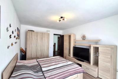 Casă cu 7 camere cu Canalizare în Voluntari - 3