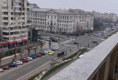 Apartament cu 3 camere în Central - 3