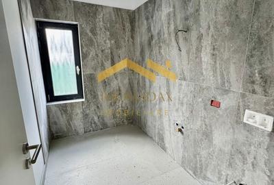 Casă cu 3 camere cu Teren 400 Mp în Sânmihaiu Român - 4