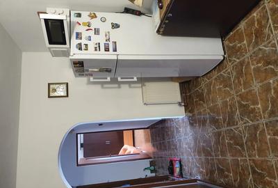 Ap. 3 camere , Piata 1 Mai - 2