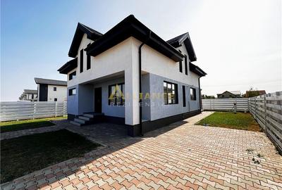 Casă individuală cu 5 camere cu Teren 325 Mp în Berceni