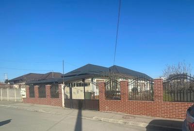 Casă cu 4 camere în Șimnicu de Jos - 4