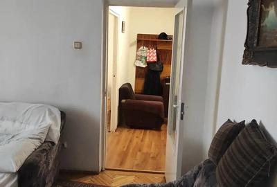 Apartament cu 3 camere decomandat în Central - 2