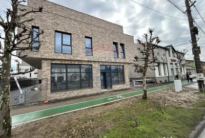 Spațiu comercial, de 110 mp, în Central - 5