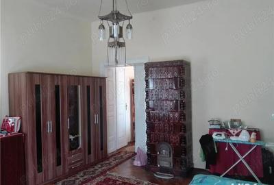 Casă cu 4 camere în Central - 3