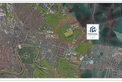 Teren agricol extravilan de 58600 mp, în Est - 1