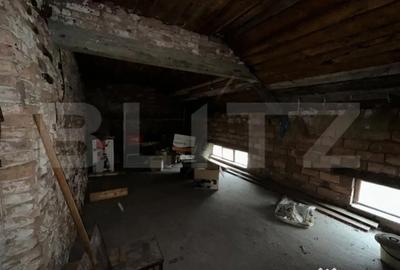 Casă cu 7 camere cu Teren 278 Mp în Cetate - 4