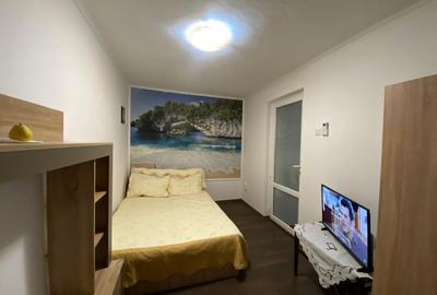 Apartament cu 2 camere semidecomandat, mobilat în Rahova