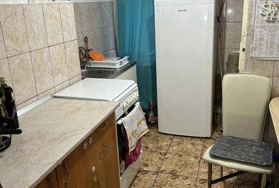 Dau in chirie apartament 2 camere Rogerius Oradea - 2