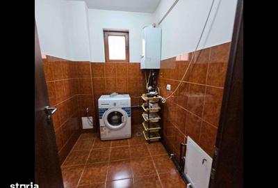 Casă cu 5 camere cu Teren 1000 Mp în Ghiroda - 9