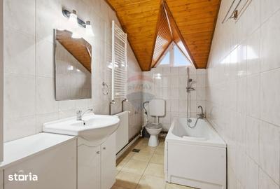 Casă cu 5 camere cu Teren 1000 Mp în Tăcuta - 1